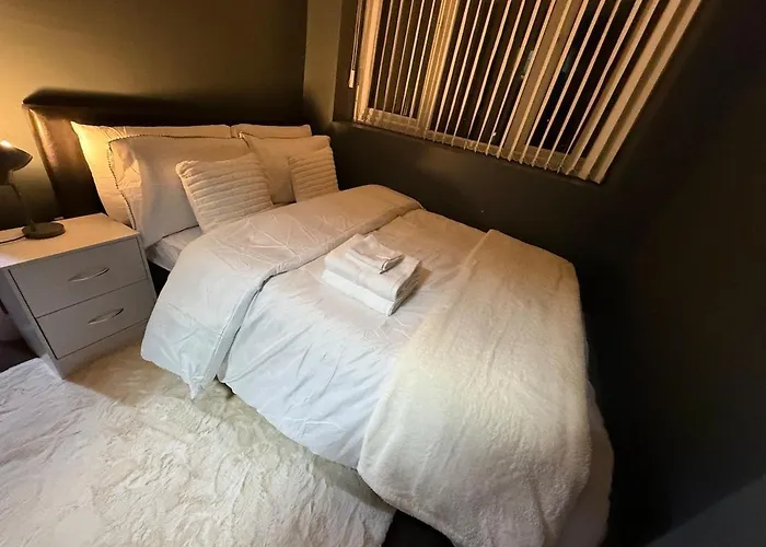 Cosy 1 Bed Flat In Dudley