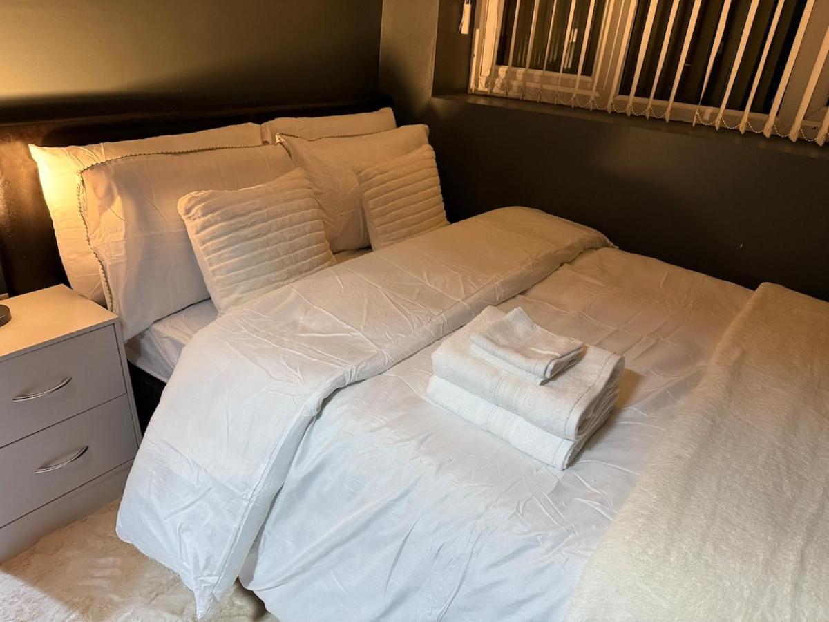 Cosy 1 Bed Flat In Dudley